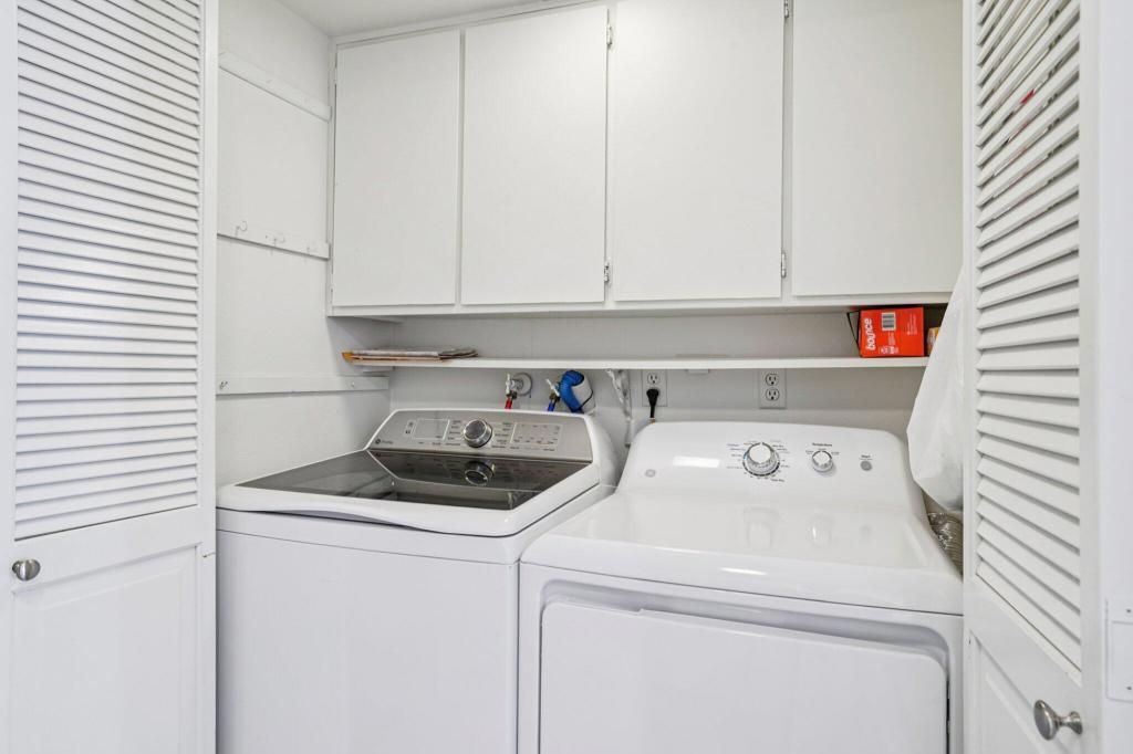 Image 23 of property listing at 3155 E Ramon Road 311, Palm Springs, CA 92264