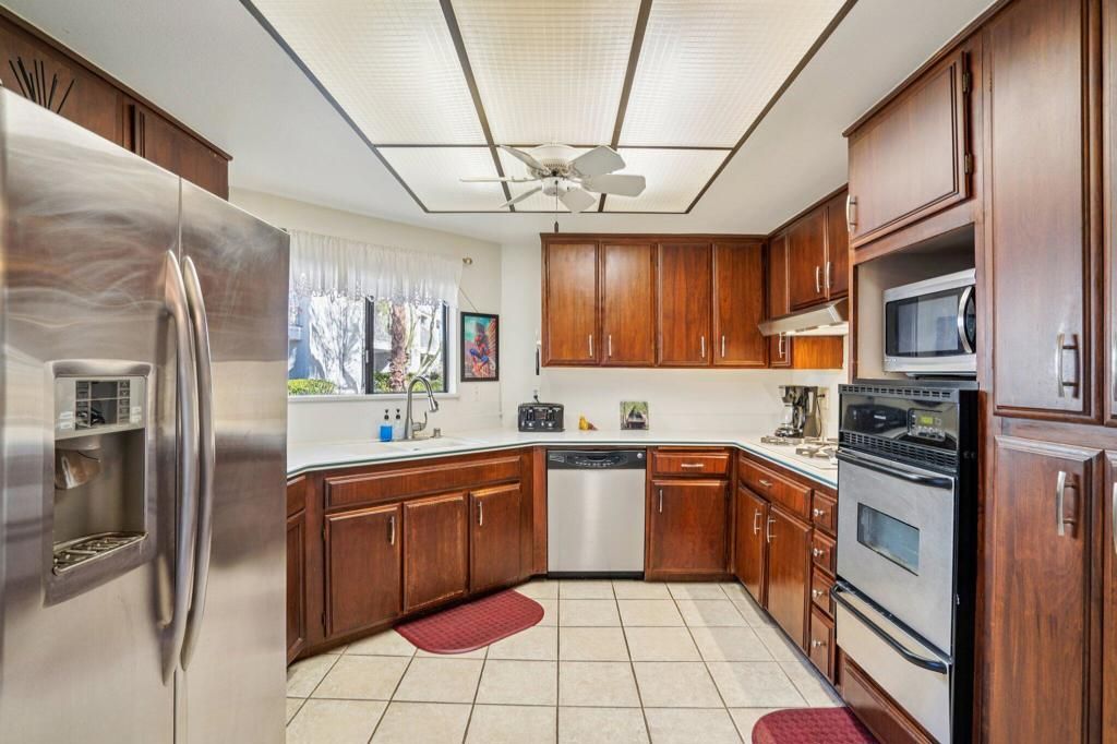 Image 6 of property listing at 3155 E Ramon Road 311, Palm Springs, CA 92264