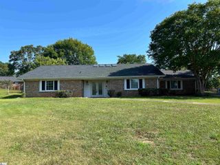106 Quaker Court, Mauldin, SC 29662