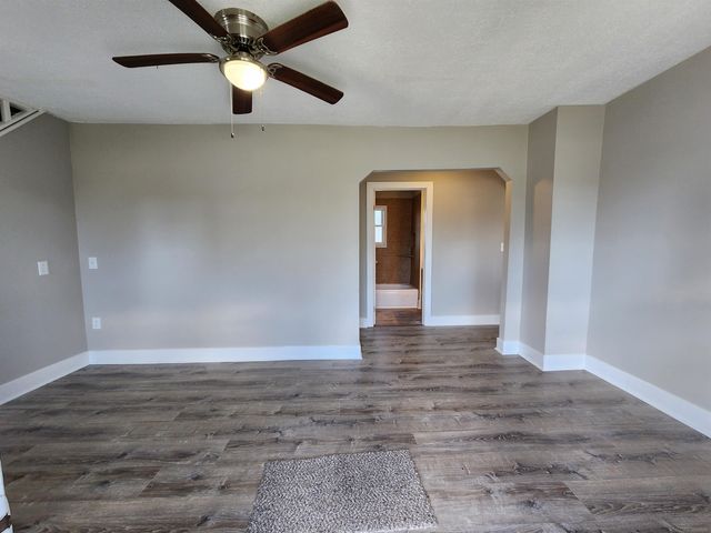 26405 Chippendale Street, Roseville, MI 48066