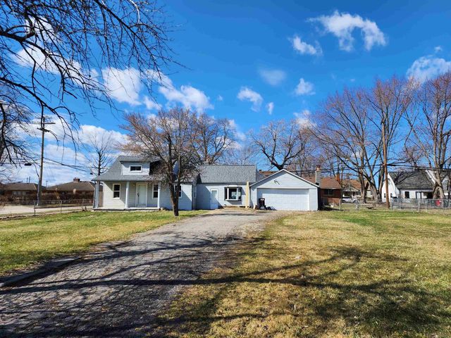 26405 Chippendale Street, Roseville, MI 48066