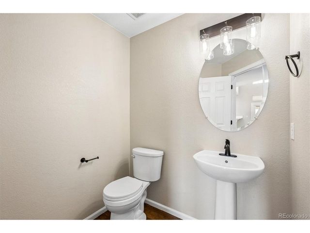 3801 S Malaya Ct, Aurora, CO 80013