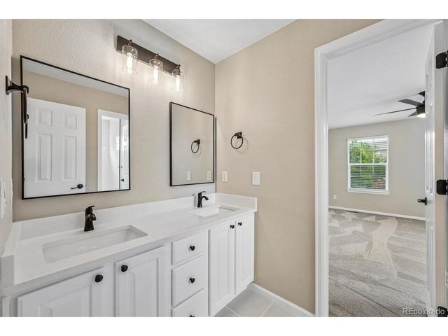 3801 S Malaya Ct, Aurora, CO 80013