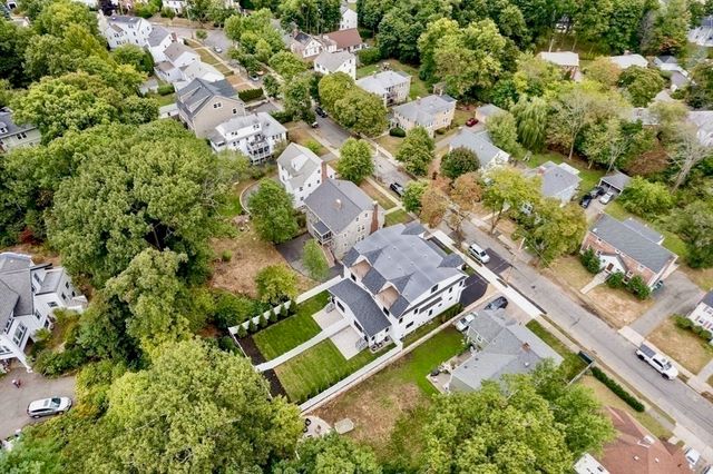 71 Cloverdale 1, Newton, MA 02461