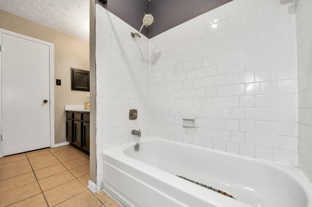 12218 Taylors Crossing Drive, Tomball, TX 77375