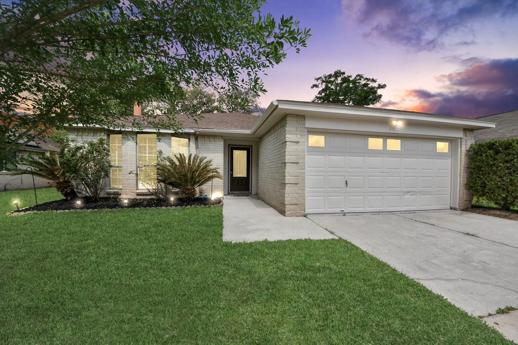 12218 Taylors Crossing Drive, Tomball, TX 77375