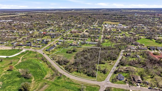 1700 Agnew Street, Bonham, TX 75418