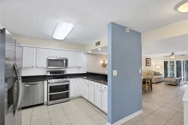 800 HUDSON AVENUE 106, Sarasota, FL 34236