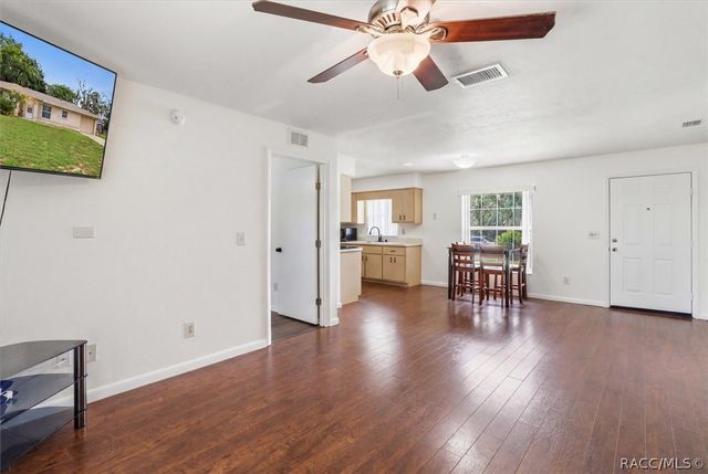 906 Oak Street, Inverness, FL 34452