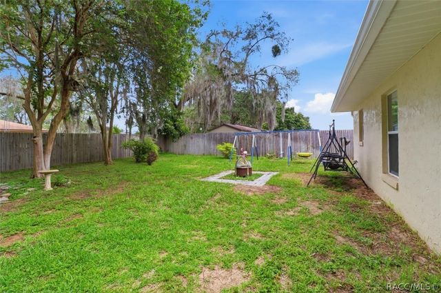906 Oak Street, Inverness, FL 34452