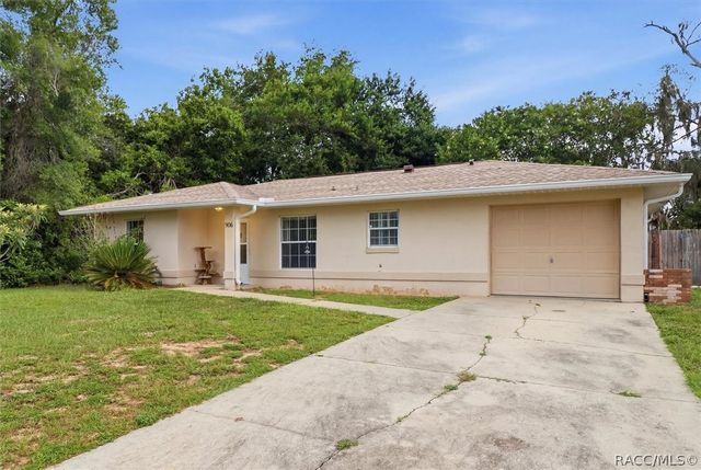 906 Oak Street, Inverness, FL 34452