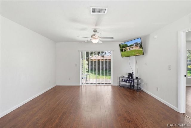 906 Oak Street, Inverness, FL 34452