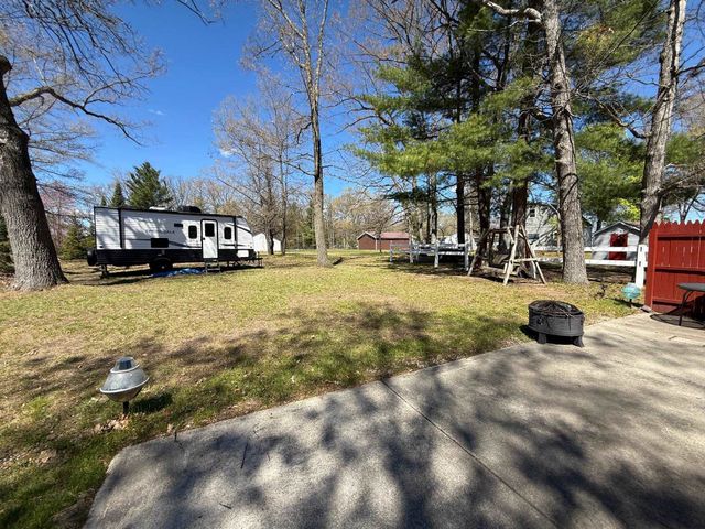 6321 Elk Lake Road, Gladwin, MI 48624