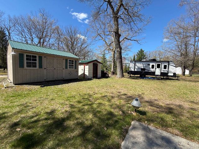 6321 Elk Lake Road, Gladwin, MI 48624