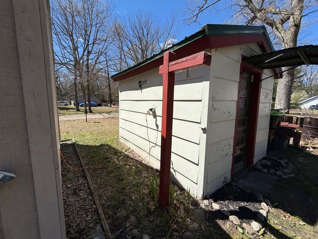 6321 Elk Lake Road, Gladwin, MI 48624