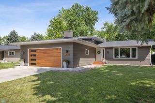 2458 W Country Club Drive S, Fargo, ND 58103