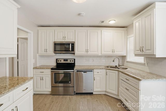 6914 Weirton Place, Charlotte, NC 28226