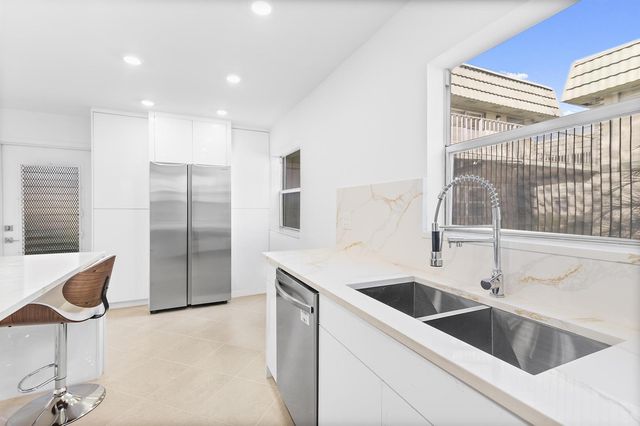 160 Brittany, Delray Beach, FL 33446