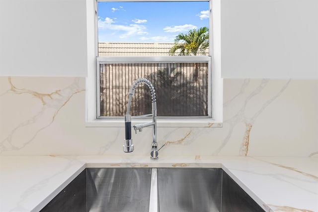 160 Brittany, Delray Beach, FL 33446