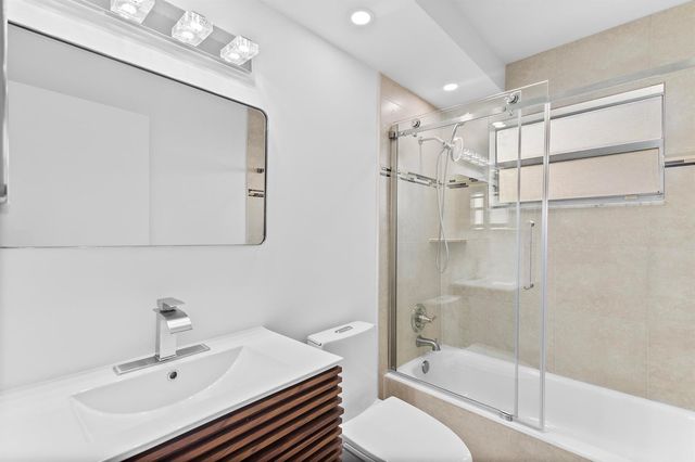160 Brittany, Delray Beach, FL 33446