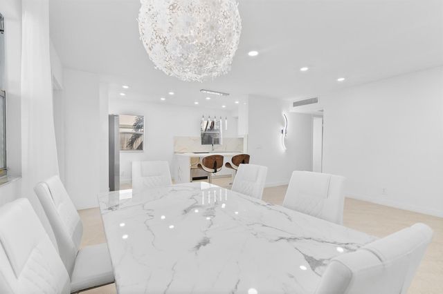 160 Brittany, Delray Beach, FL 33446
