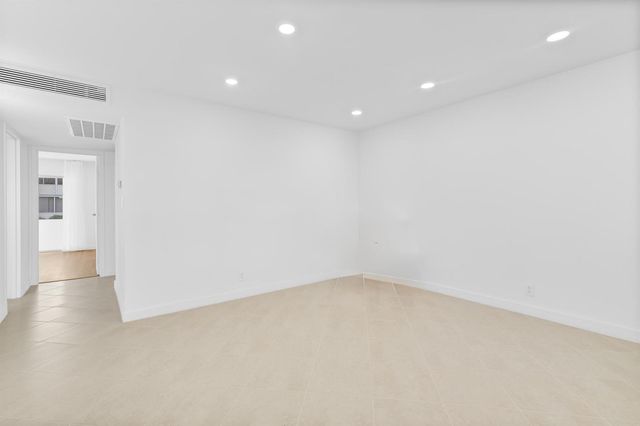 160 Brittany, Delray Beach, FL 33446