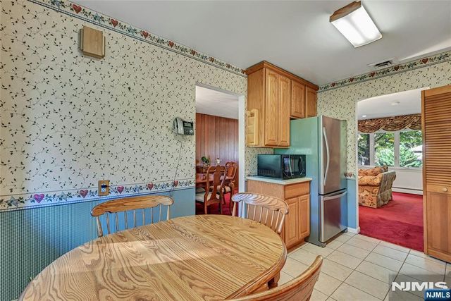 15 Windsor Court, Norwood, NJ 07648