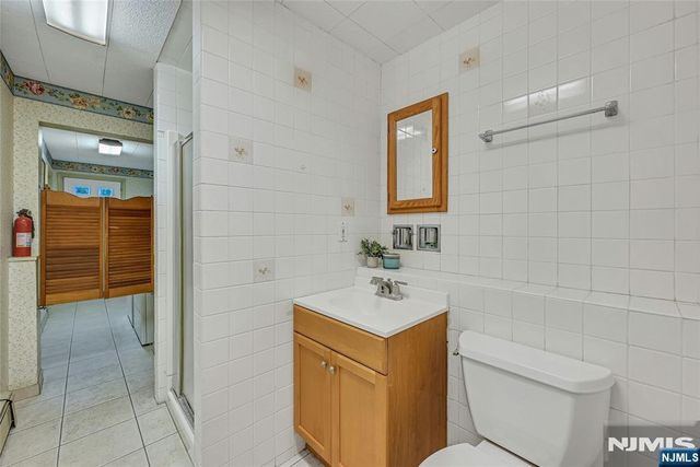 15 Windsor Court, Norwood, NJ 07648