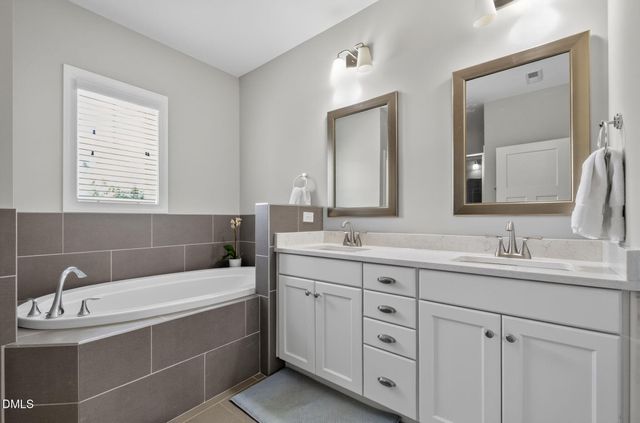 5017 Centerbud Place, Raleigh, NC 27606