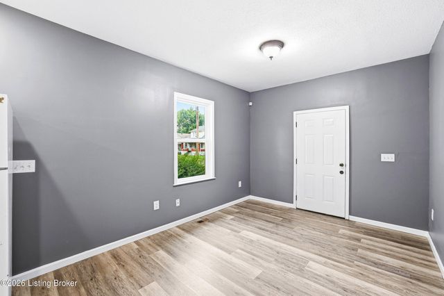 2329 W Lee St, Louisville, KY 40210