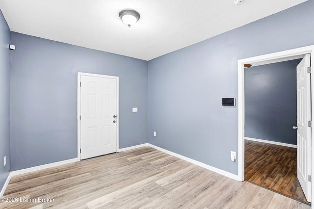 2329 W Lee St, Louisville, KY 40210