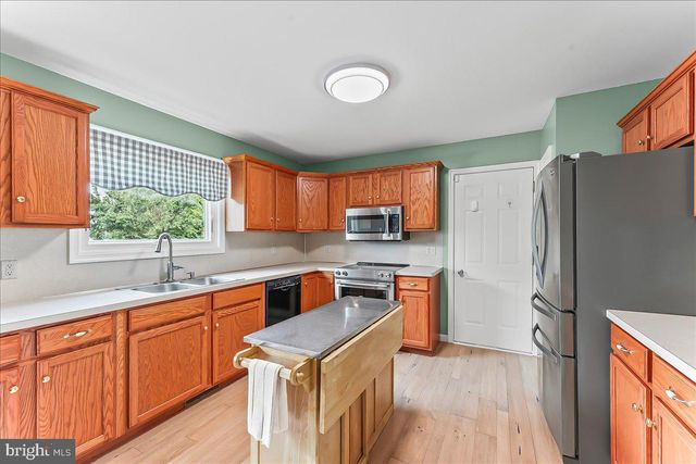 237 COUNTRY DR, Oxford, PA 19363