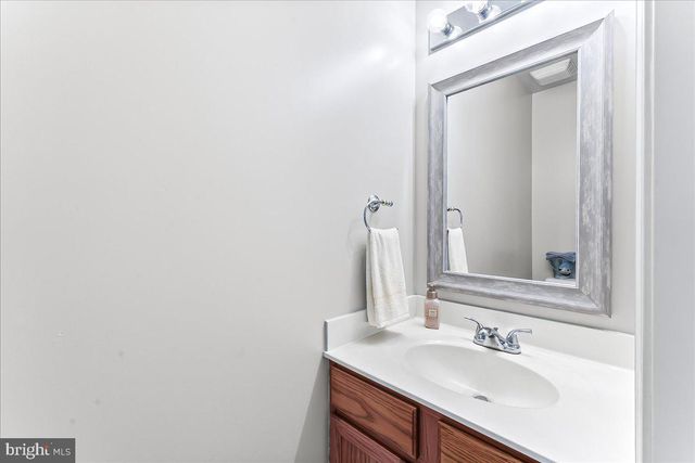 237 COUNTRY DR, Oxford, PA 19363
