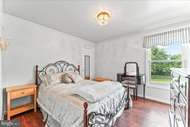 237 COUNTRY DR, Oxford, PA 19363