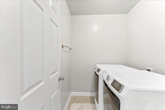 237 COUNTRY DR, Oxford, PA 19363