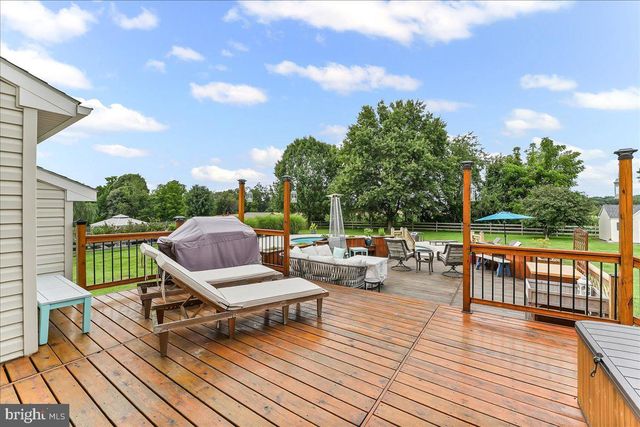 237 COUNTRY DR, Oxford, PA 19363