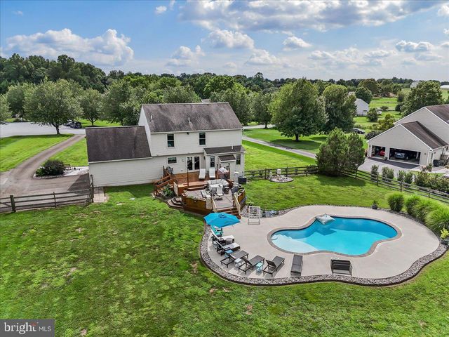 237 COUNTRY DR, Oxford, PA 19363