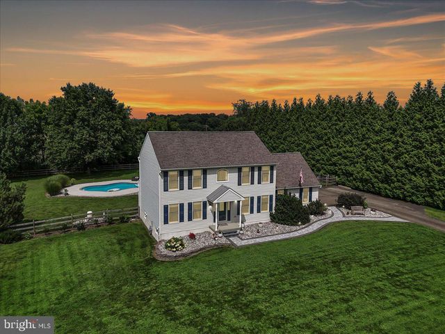 237 COUNTRY DR, Oxford, PA 19363