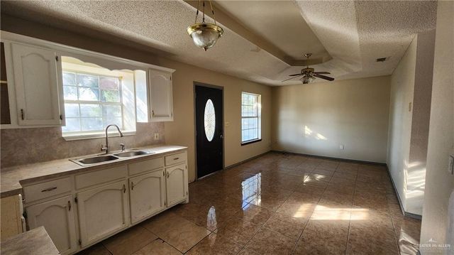 1910 N Oak Street, Alton, TX 78573