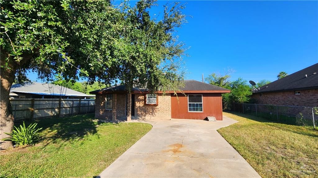 1910 N Oak Street, Alton, TX 78573