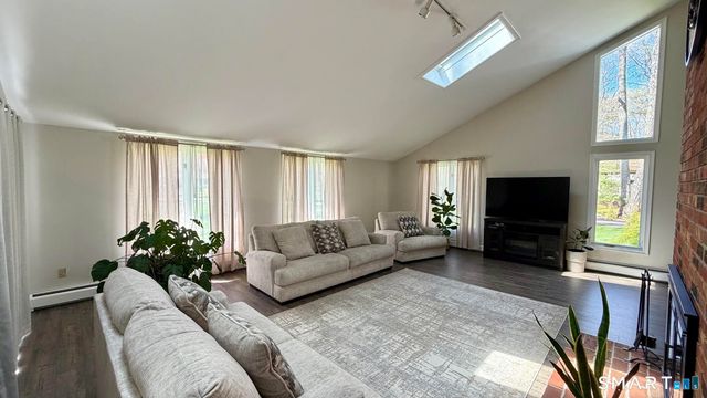 29 Heather Lane, Granby, CT 06060