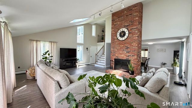 29 Heather Lane, Granby, CT 06060