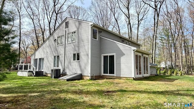 29 Heather Lane, Granby, CT 06060
