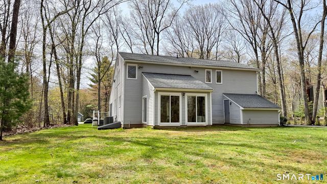 29 Heather Lane, Granby, CT 06060