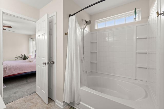 212 Avonshire Drive, Summerville, SC 29483