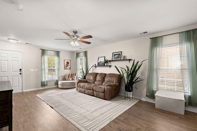 212 Avonshire Drive, Summerville, SC 29483