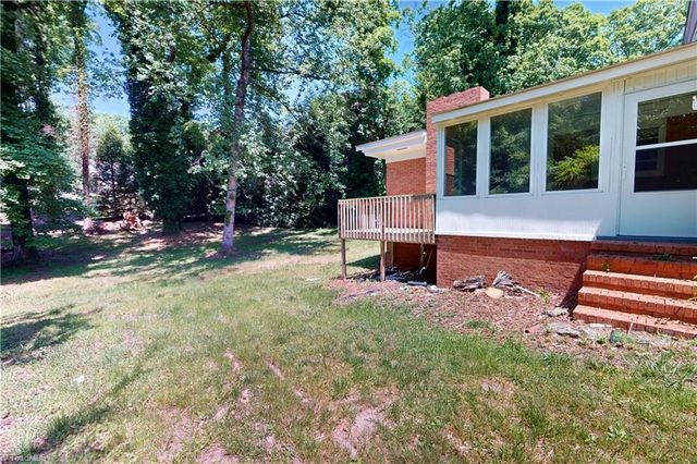 204 Forest Hill Road, Mount Airy, NC 27030