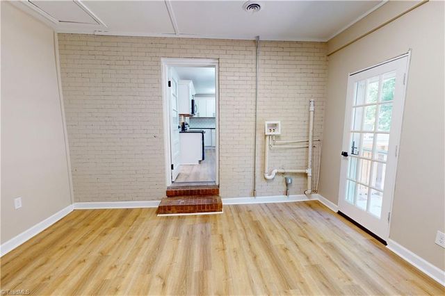 204 Forest Hill Road, Mount Airy, NC 27030