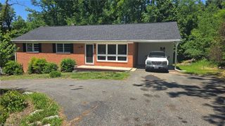 204 Forest Hill Road, Mount Airy, NC 27030