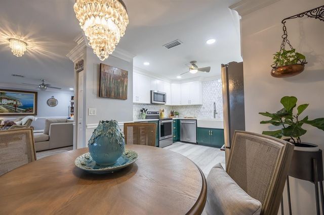 201 SW 1st Street 10, Boca Raton, FL 33432